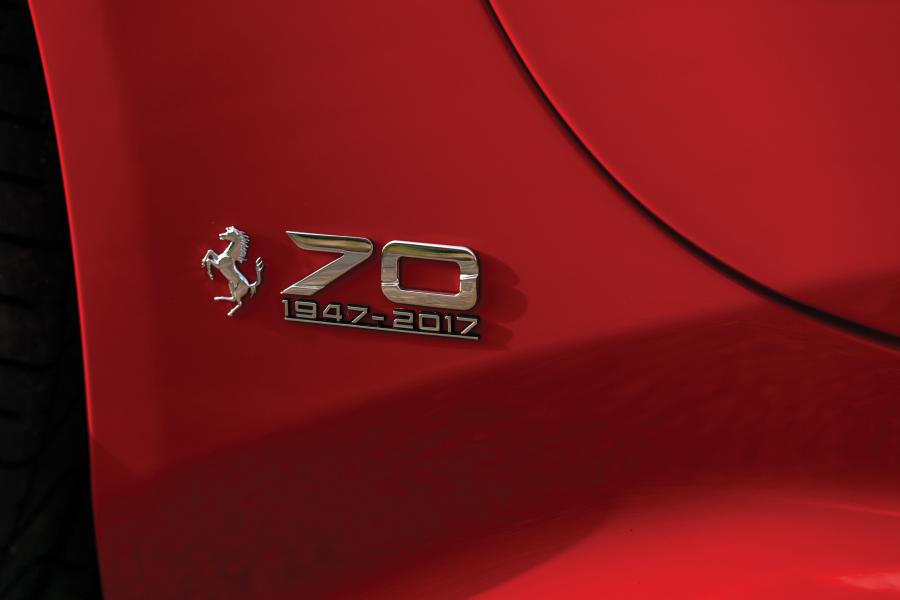 Логотип Ferrari California T The Readhead (227523) 2017 года  (фото 19 из 23)